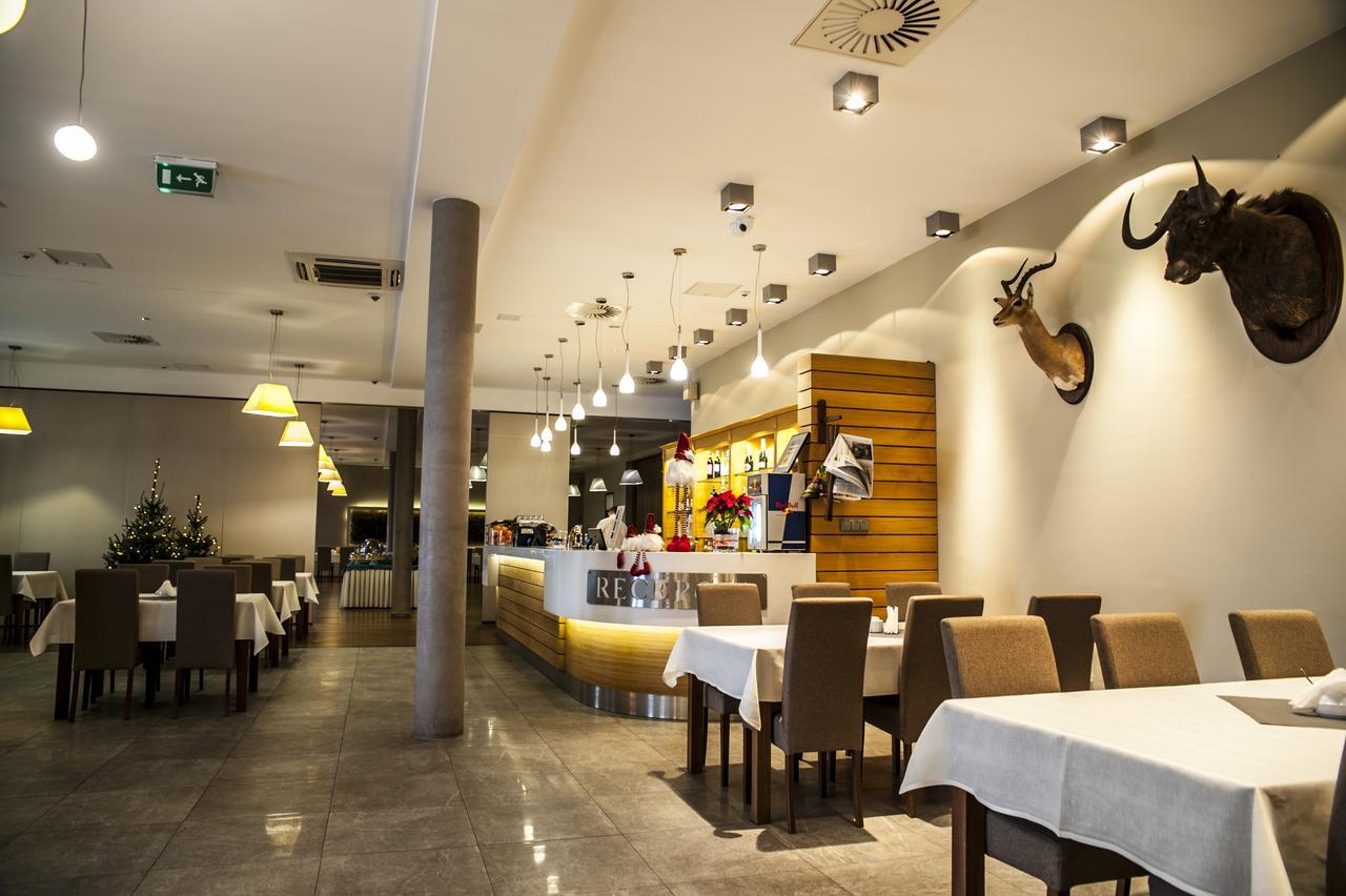 Hotel Pod Szyszkami Kozmin Kültér fotó